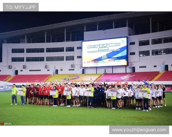 上海足球队在邀请赛中的比赛经验与表现分析